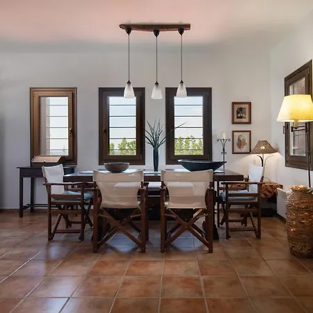 Stone-home Living Neos Marmaras