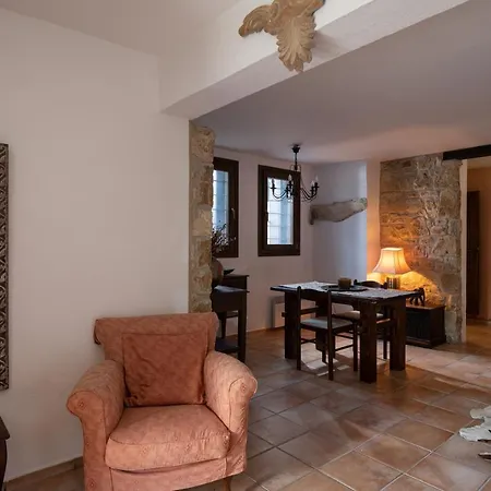 Stone-home Living Neos Marmaras